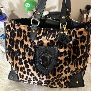 Juicy couture leopard print shoulder bag